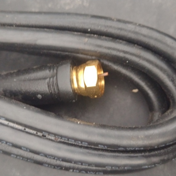 VCR/DVD & Digital Satellite Cable - Picture 3 of 3